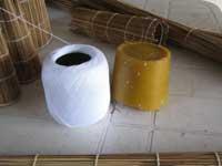 fil de coton et cire d'abeille